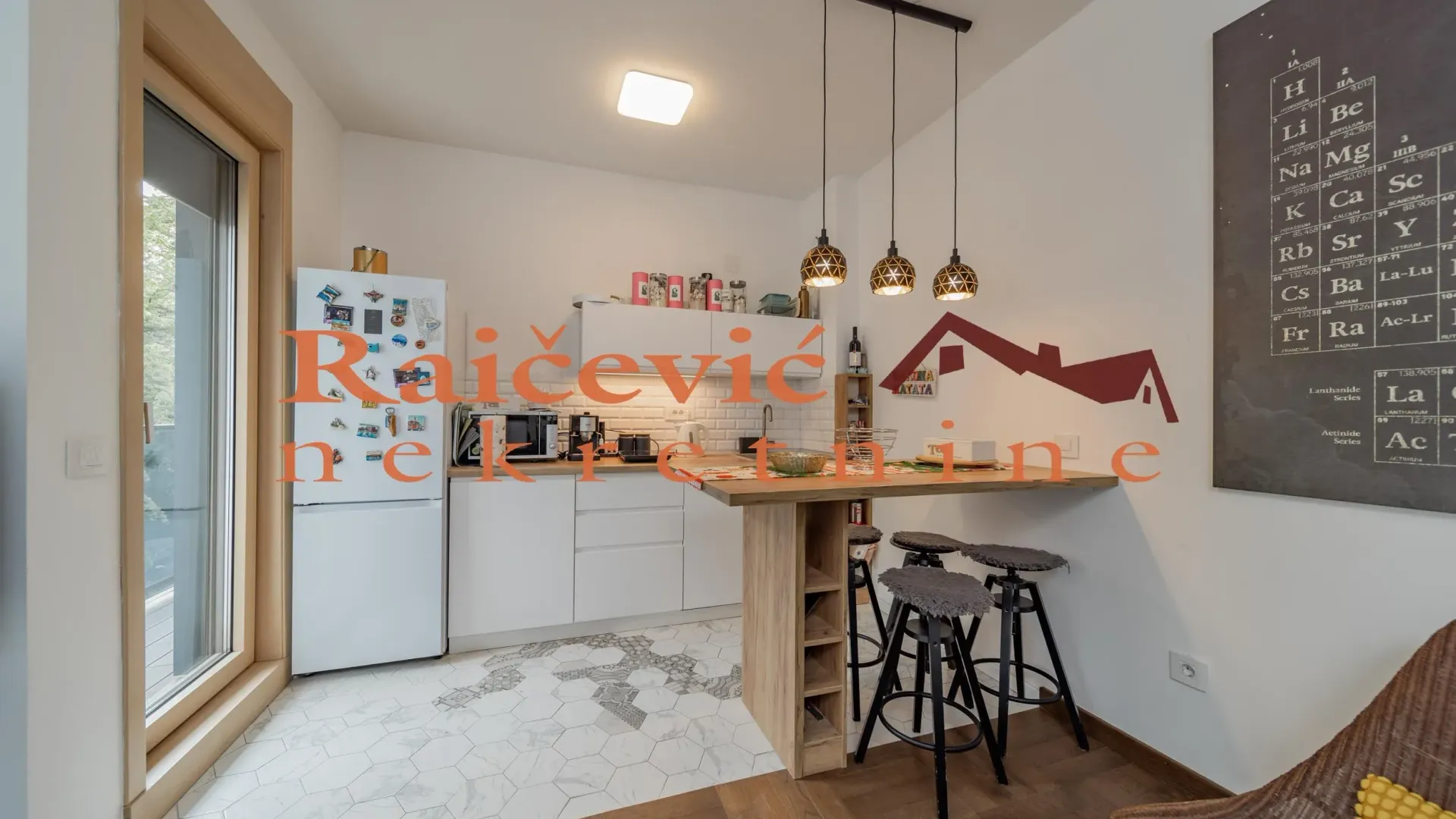 Izdavanje, dvosoban stan, 40m², Šumice, Beograd