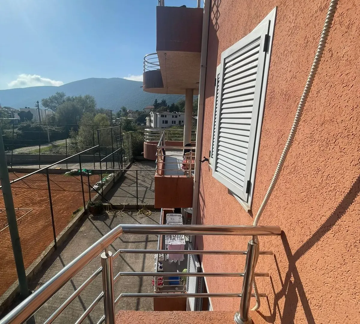 Prodaja, dvosoban stan, 85m², Lastva Grbaljska, Kotor