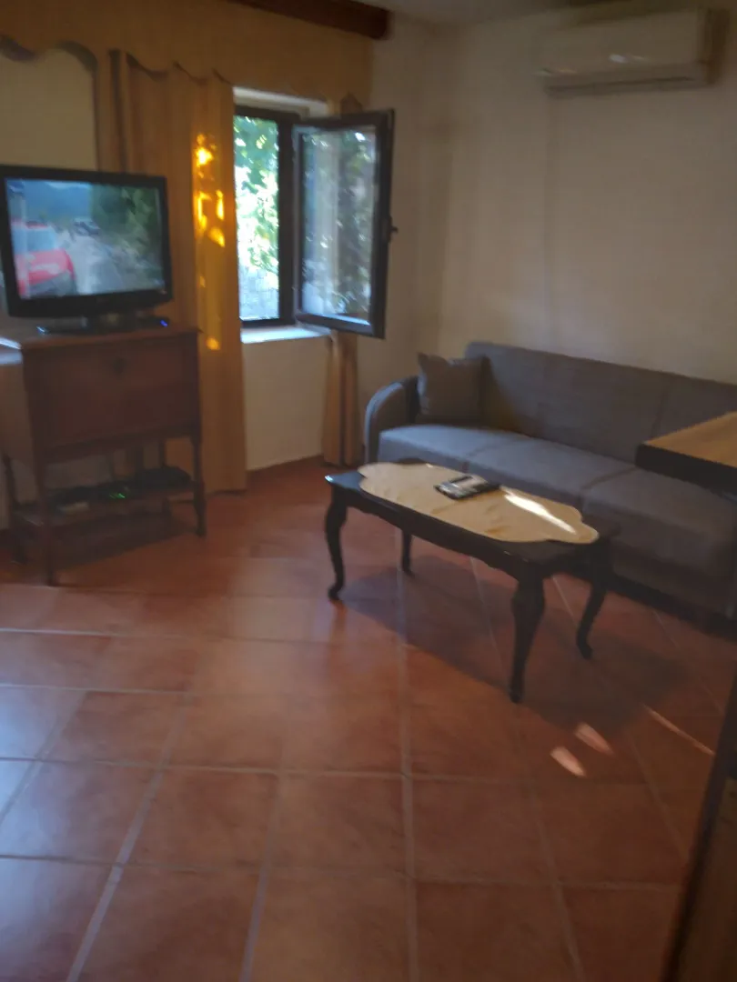 Rent, house, 70m², Pržno, Budva