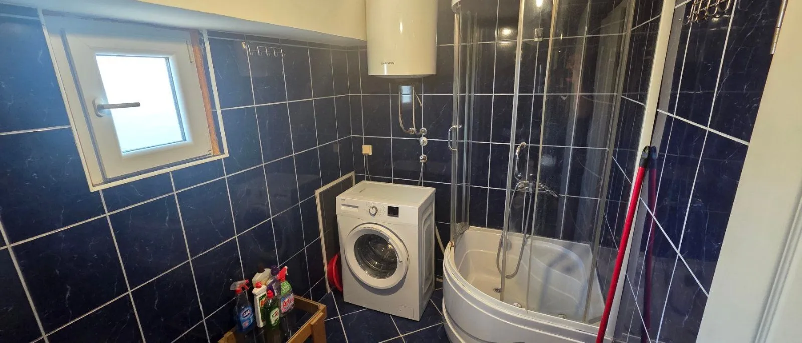 Izdavanje, dvosoban stan, 56m², Centar, Podgorica