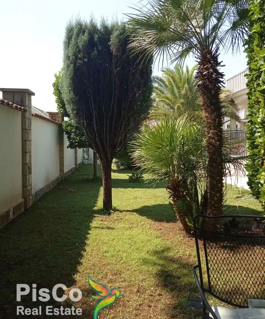 Prodaja, kuća, 350m², Zabjelo, Podgorica