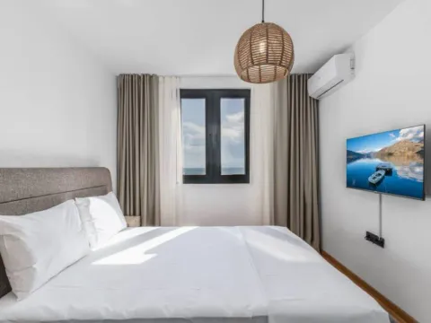 Sale, two bedroom apartment, 67m², Sveti Stefan, Budva - image 7