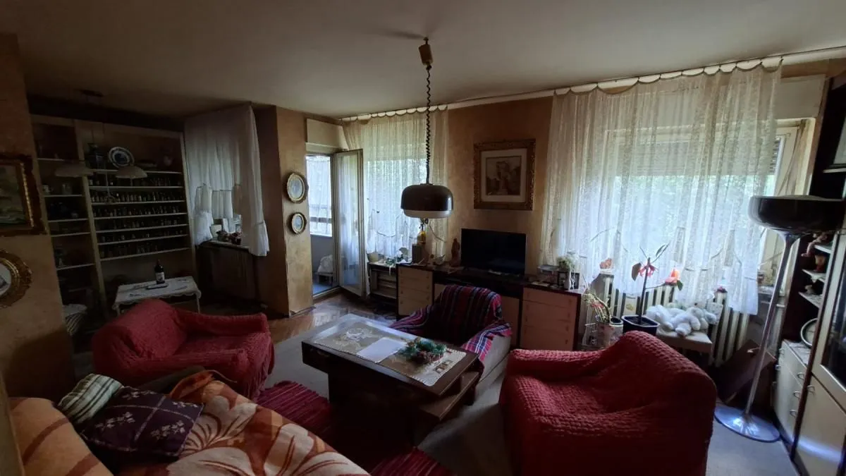 Prodaja, trosoban stan, 79m², Kikinda, Srbija