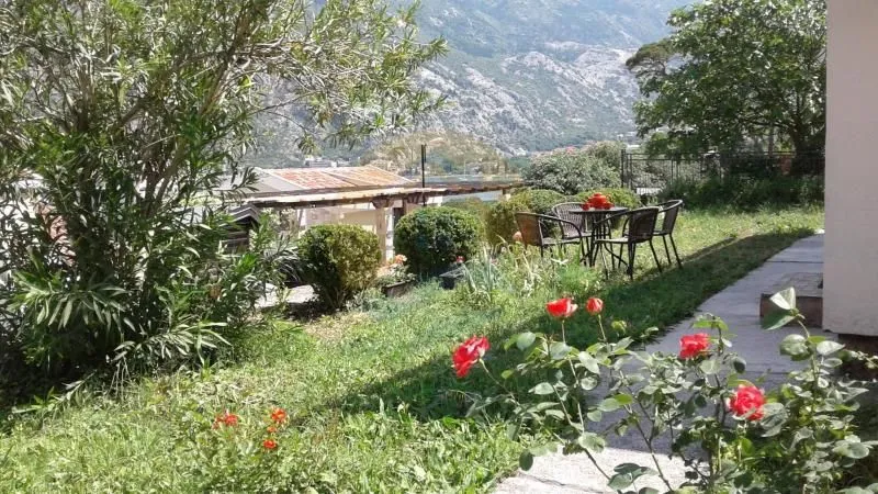 Sale, house, 104m², Kotor, Crna Gora