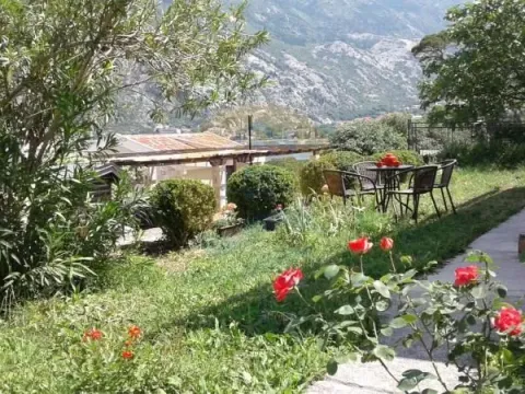 Prodaja, kuća, 104m², Kotor, Crna Gora - image 9