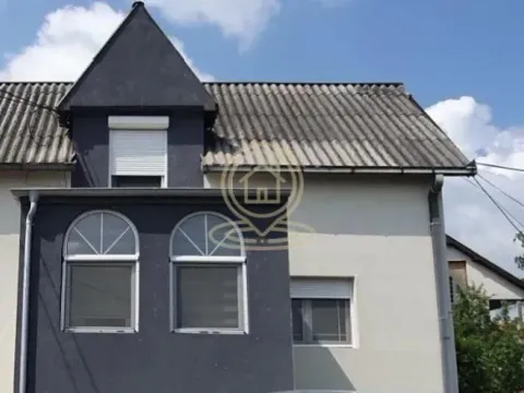 Prodaja, kuća, 230m², Stanovo, Kragujevac - image 2