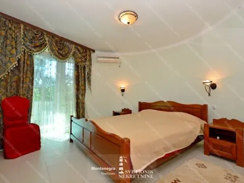 Sale, three bedroom apartment, 142m², Savina, Herceg Novi - image 2