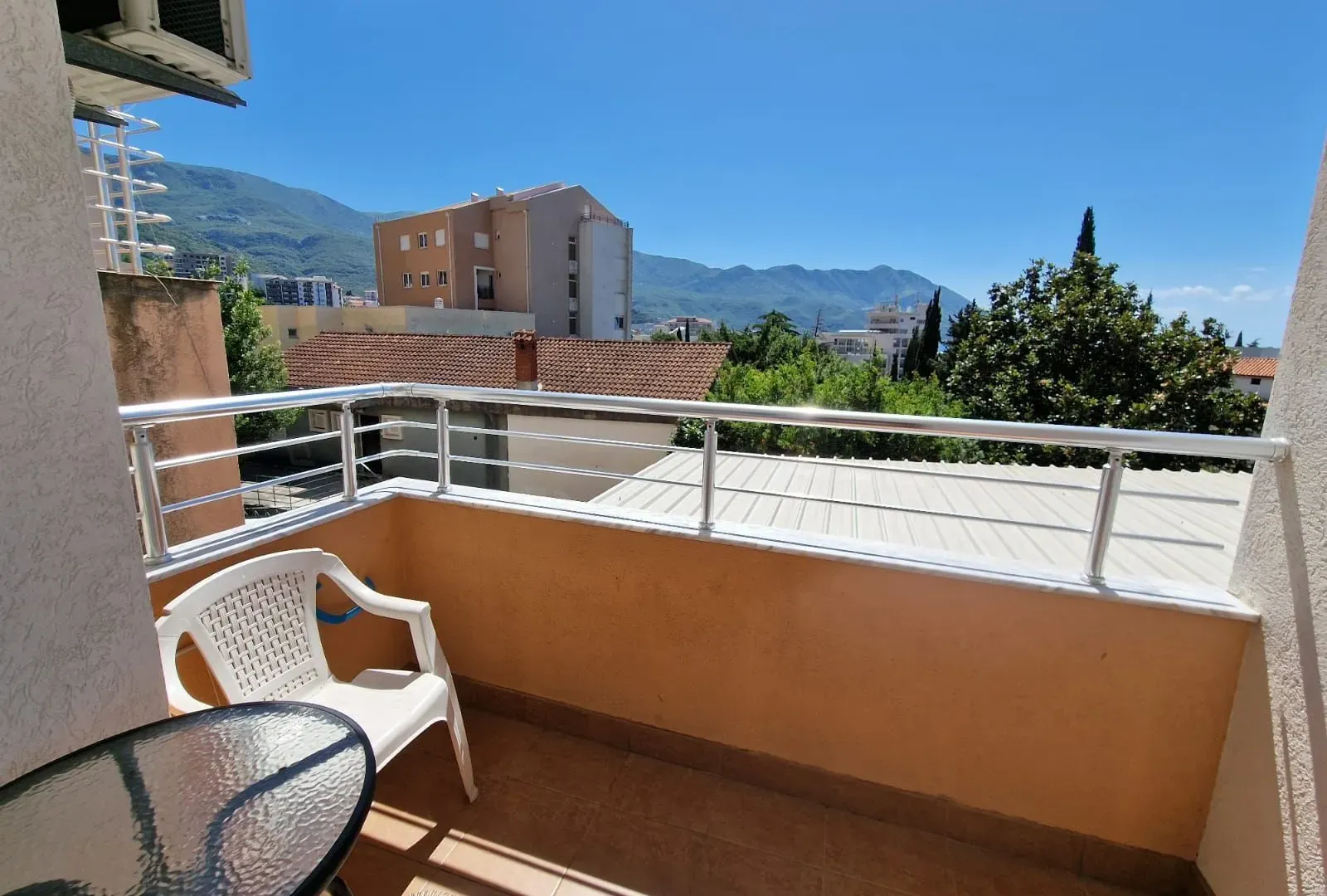 Sale, house, 1000m², Bečići, Budva