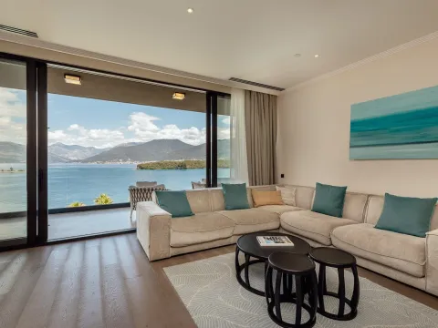 Prodaja, dvosoban stan, 201m², Đuraševići, Tivat - image 12