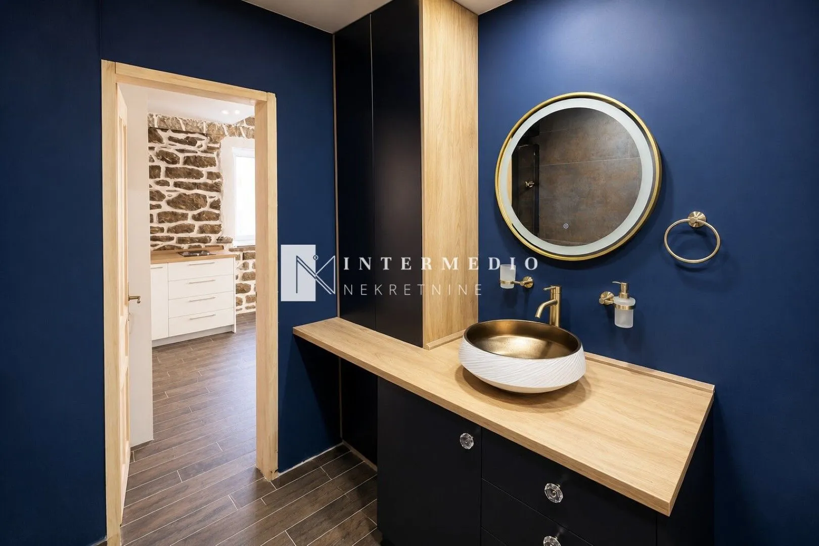 Prodaja, jednosoban stan, 57m², Srbina, Herceg Novi