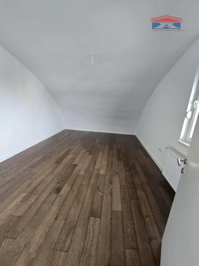 Prodaja, četvorosoban stan, 117m², Novo naselje, Novi Sad