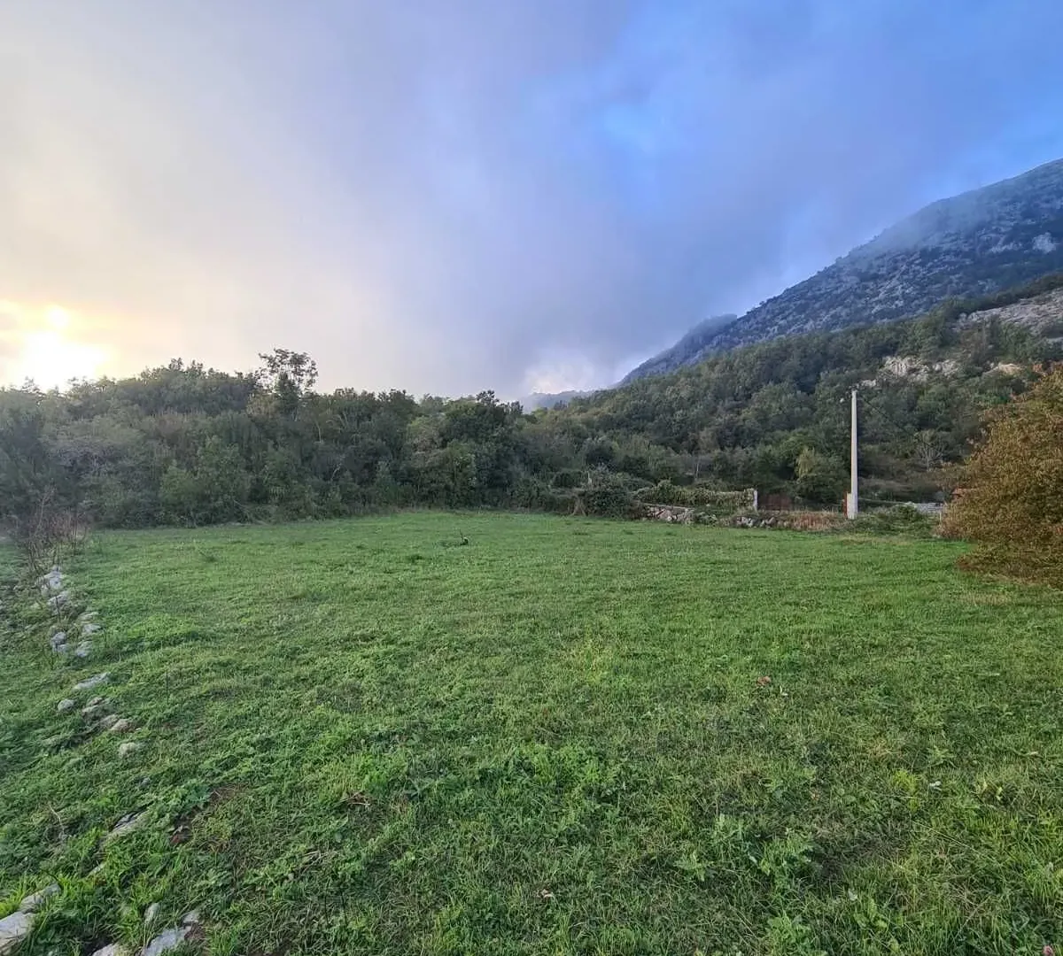 Prodaja, plac, 898m², Budva, Crna Gora