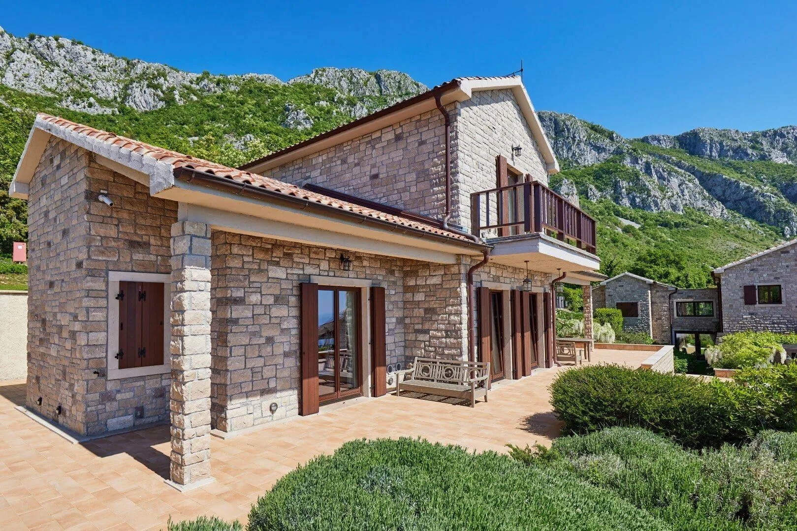 Sale, house, 2191m², Blizikuće, Budva