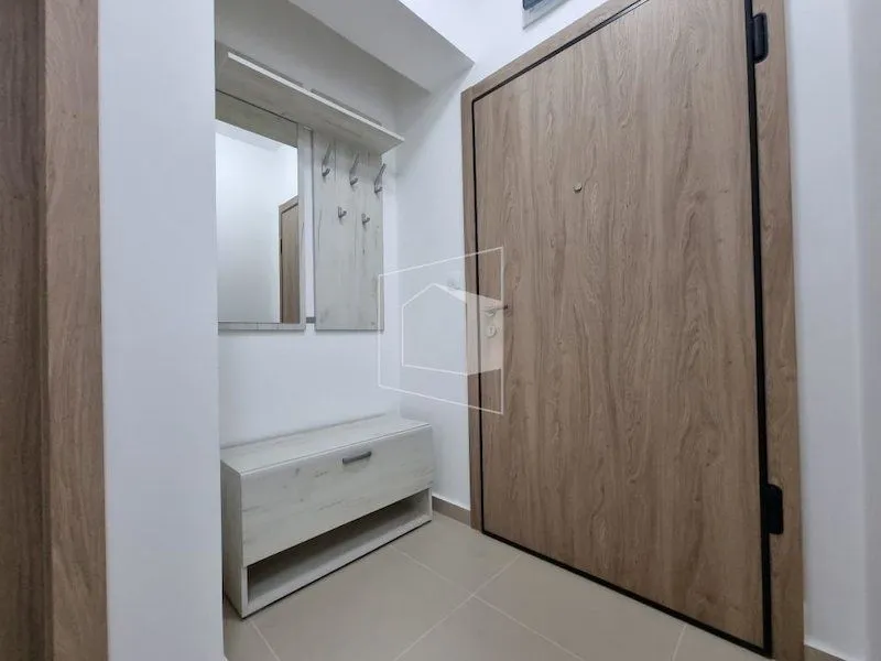 Izdavanje, dvosoban stan, 69m², Master Kvart, Podgorica