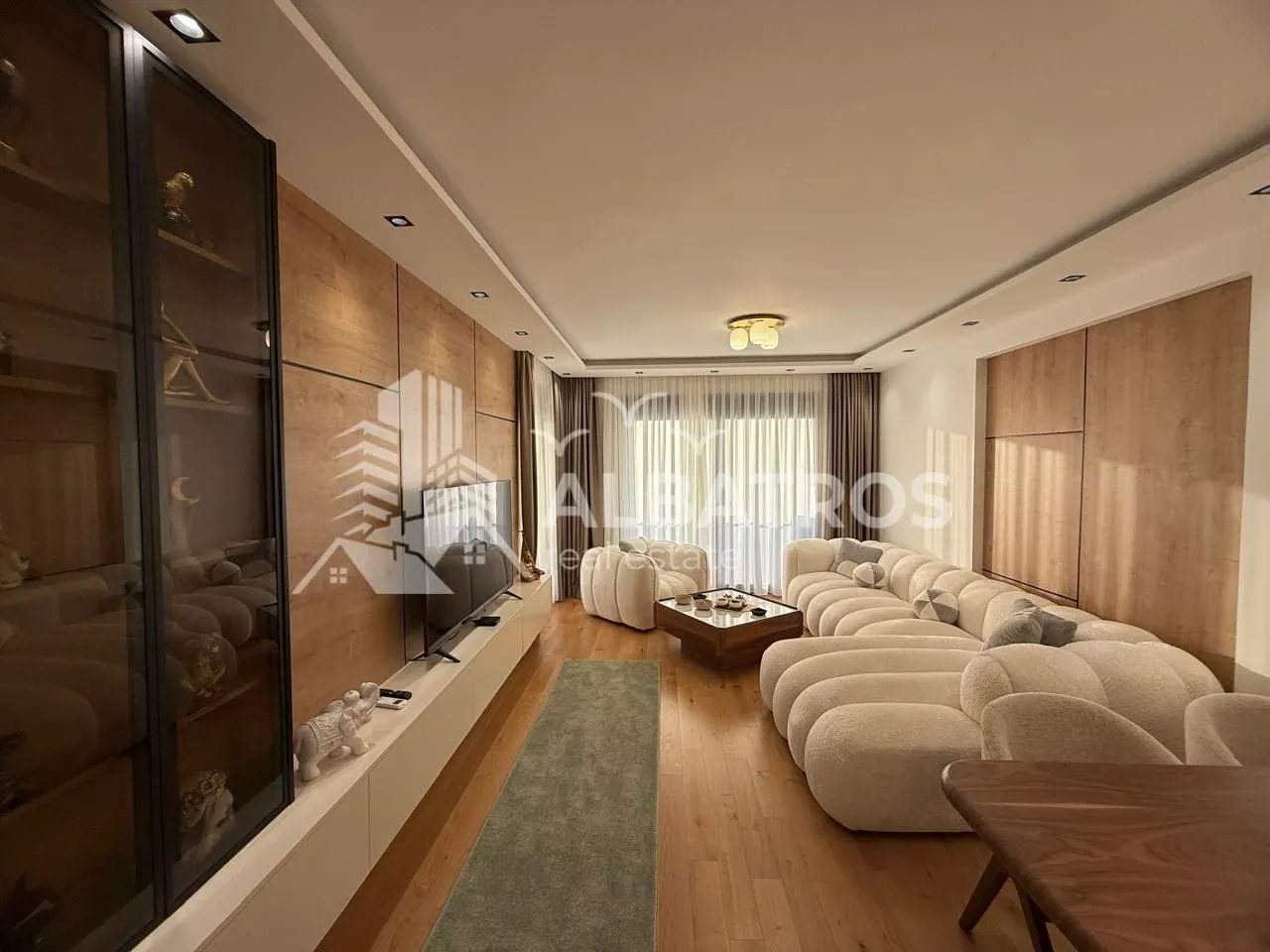 Rent, one bedroom apartment, 68m², Bar, Crna Gora