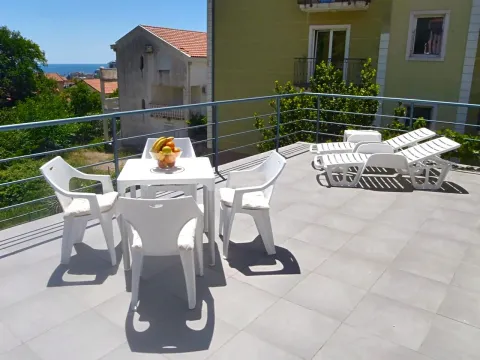 Izdavanje, jednosoban stan, 65m², Lazi, Budva - image 5