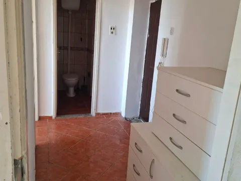 Prodaja, jednosoban stan, 52m², Preko Morače, Podgorica - image 8