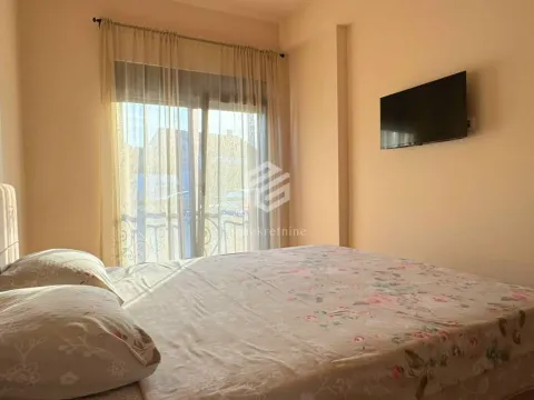 Rent, two bedroom apartment, 76m², Dalmatinska ulica, Podgorica - image 10