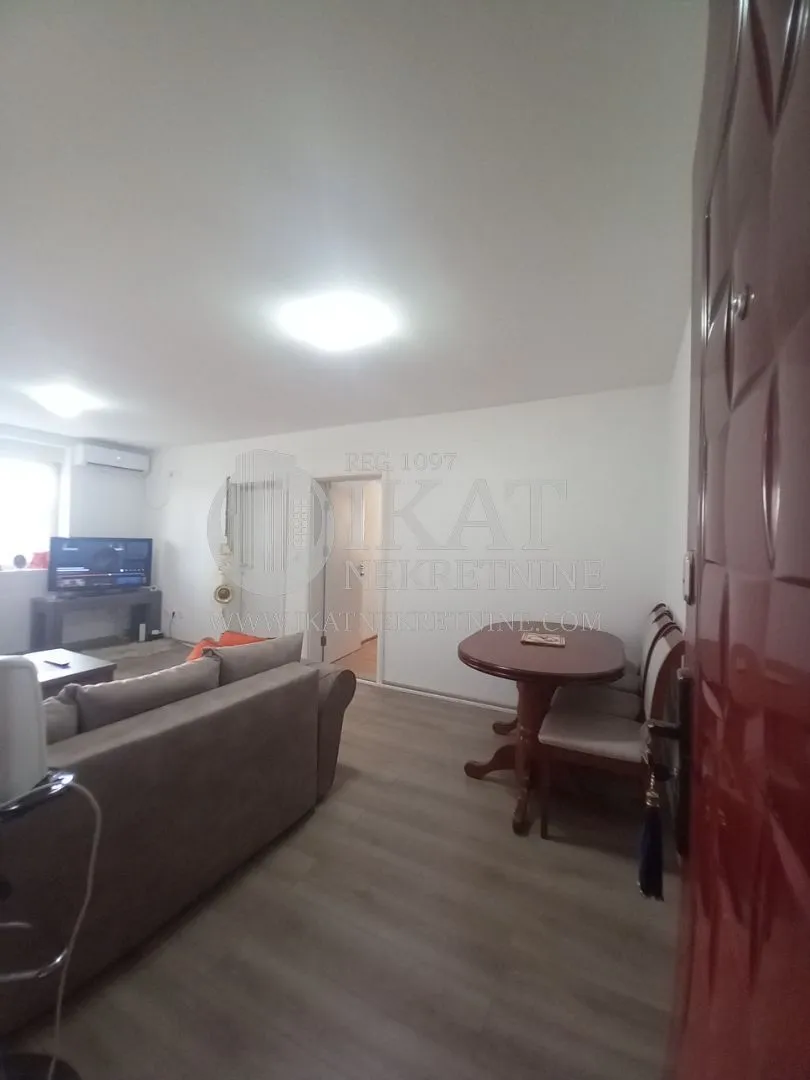 Sale, house, 397m², Petlovo Brdo, Beograd