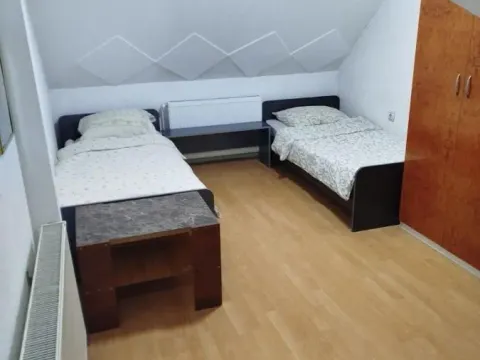 Izdavanje, kuća, 220m², Bubanj, Kragujevac - image 7