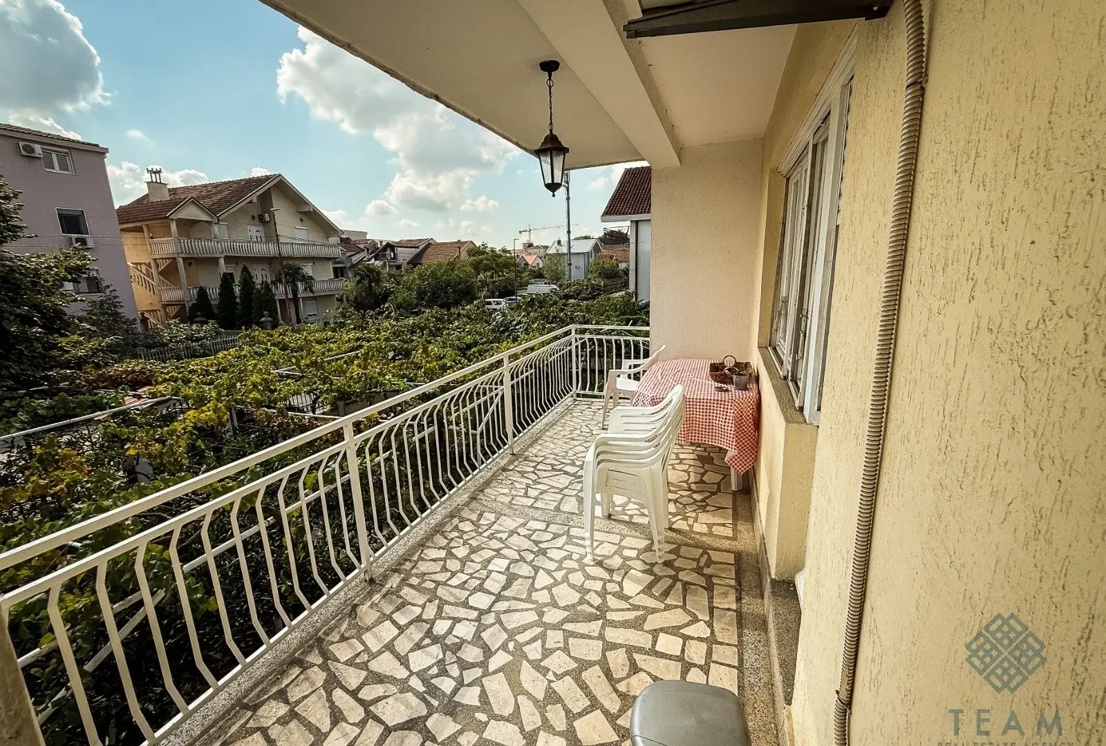 Izdavanje, dvosoban stan, 106m², Stari Aerodrom, Podgorica