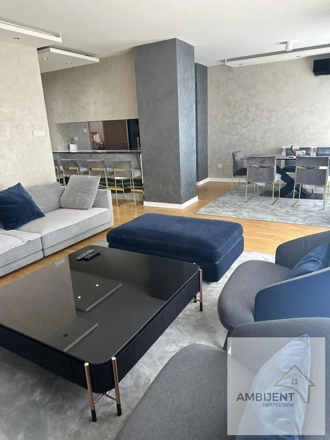 Sale, three bedroom apartment, 110m², Centar, Stara Pazova