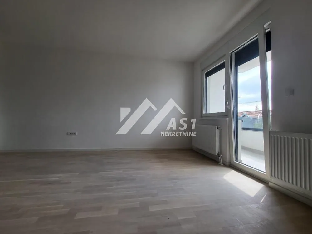 Izdavanje, dvosoban stan, 50m², Salajka, Novi Sad Sve Podlokacije