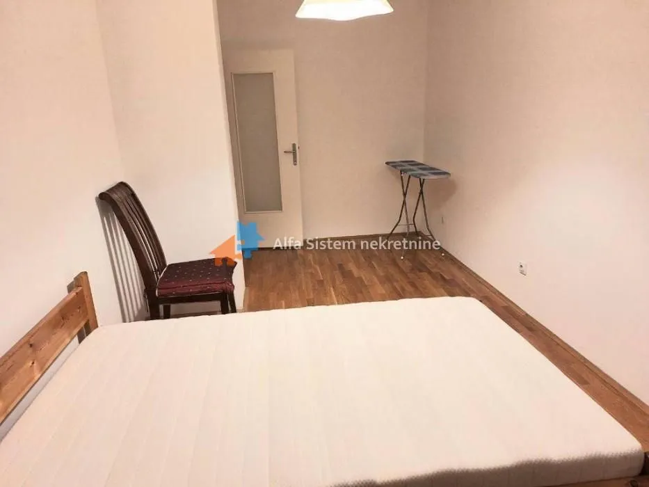 Rent, four bedroom apartment, 103m², Crveni Krst, Beograd