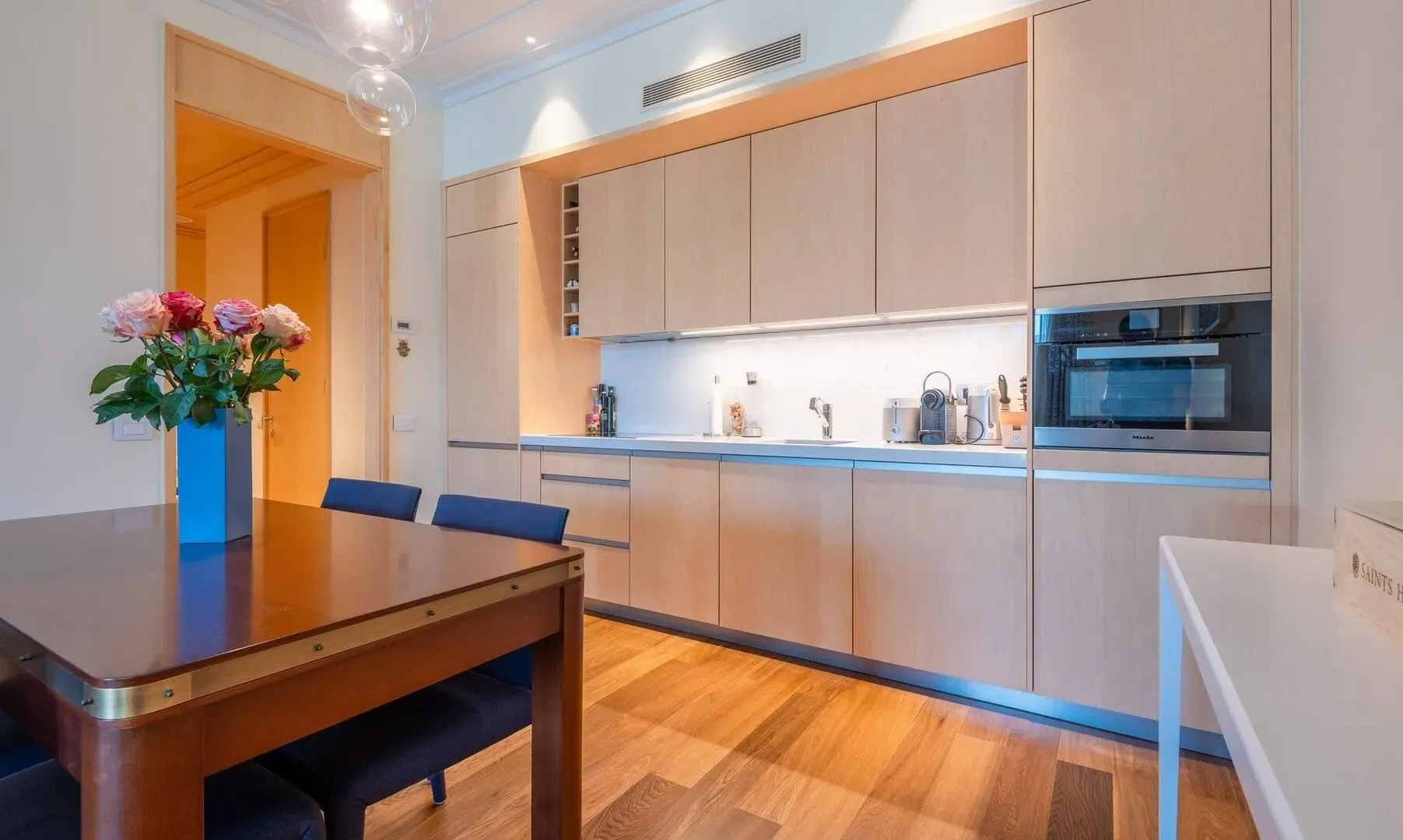 Prodaja, jednosoban stan, 77m², Porto Montenegro, Tivat