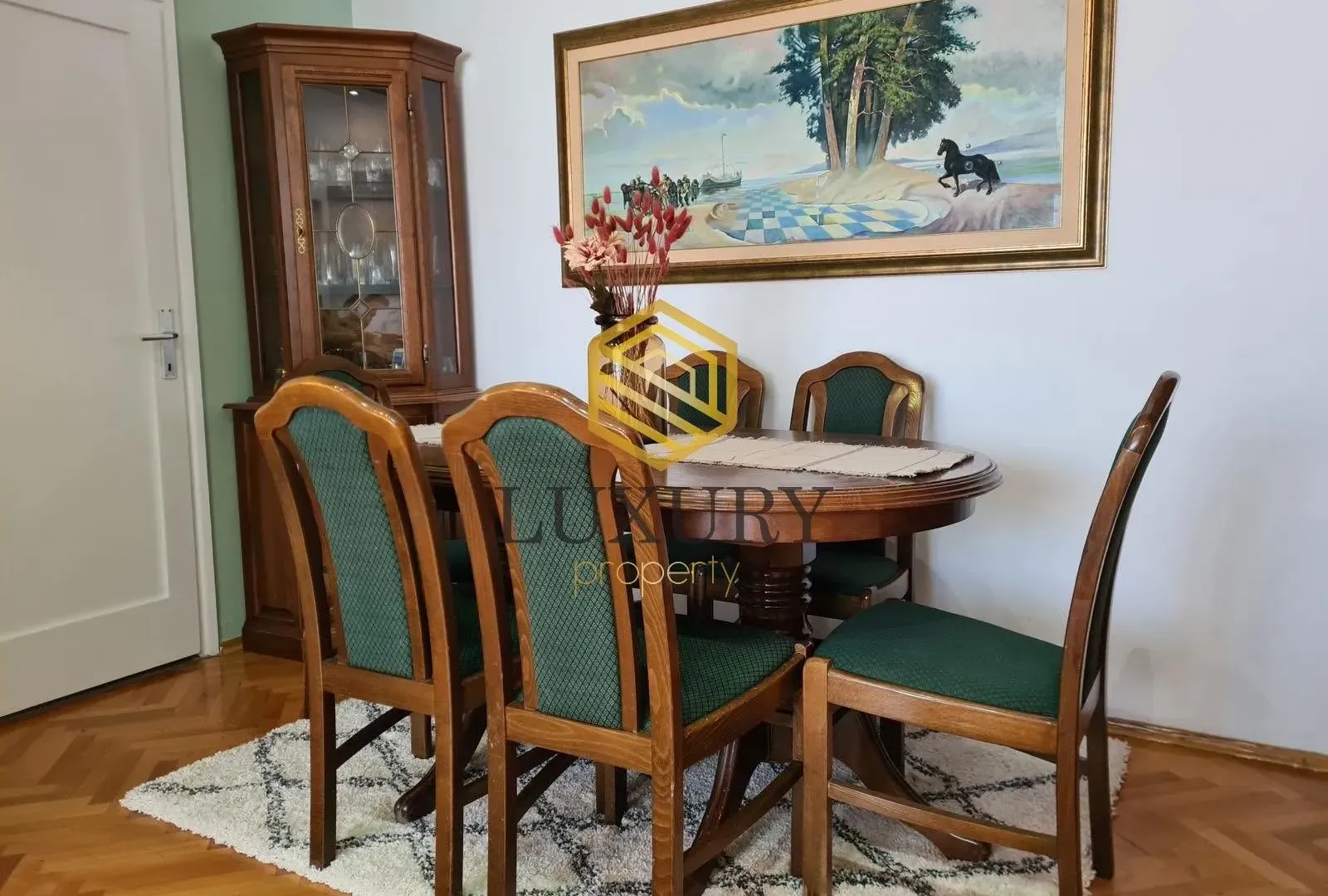 Izdavanje, dvosoban stan, 65m², Stara Varoš, Podgorica