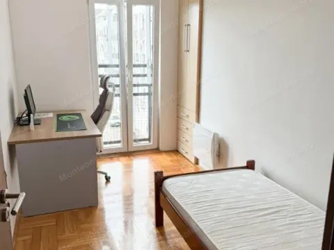 Prodaja, dvosoban stan, 56m², City Kvart, Podgorica - image 8