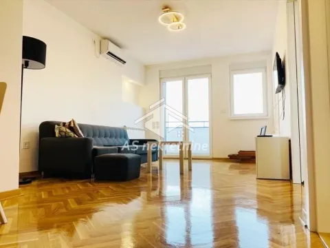 Stan in Kalenić Pijaca