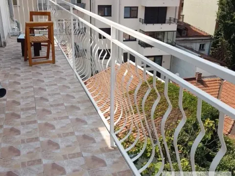 Rent, three bedroom apartment, 73m², Vračar Sve Podlokacije, Beograd - image 17