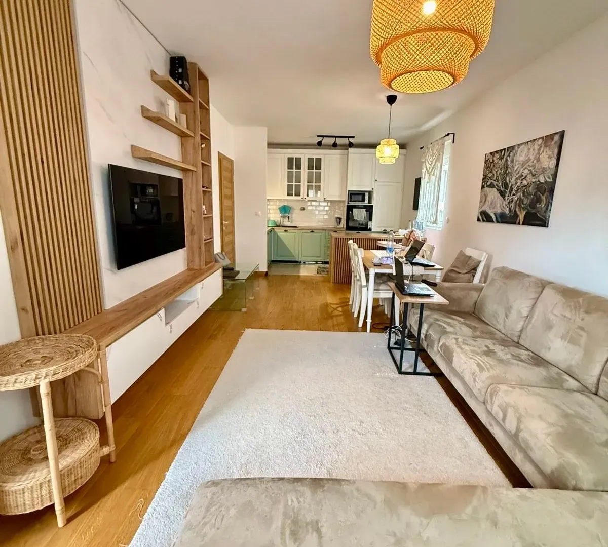 Izdavanje, dvosoban stan, 75m², City Kvart, Podgorica