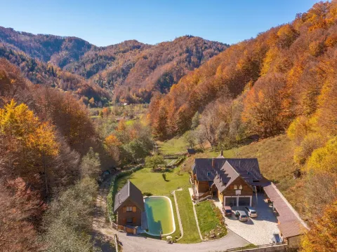 Prodaja, kuća, 550m², Podgorica, Crna Gora - image 2