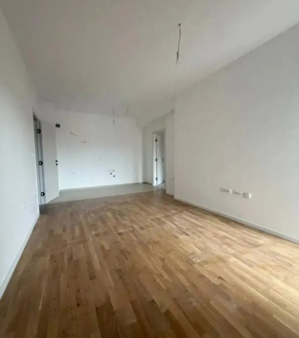 Prodaja, trosoban stan, 83m², Stari Aerodrom, Podgorica