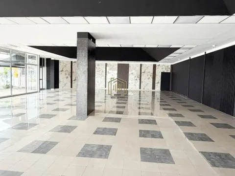 Izdavanje, poslovni prostor, 280m², Masline, Podgorica - image 7