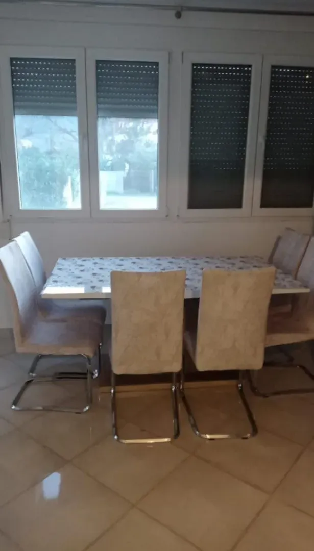 Izdavanje, kuća, 85m², Polje, Bar