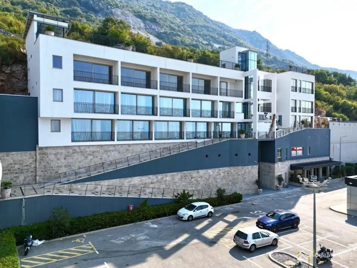 Sale, office space, 1800m², Lapčići, Budva