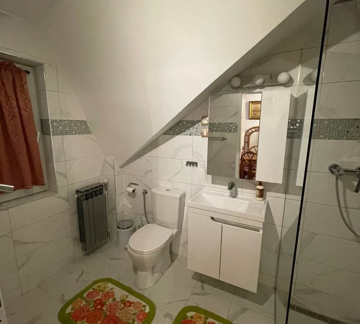 Izdavanje, kuća, 300m², Vračar Sve Podlokacije, Beograd