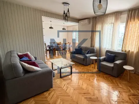 Rent, two bedroom apartment, 106m², Stari Aerodrom, Podgorica - image 2
