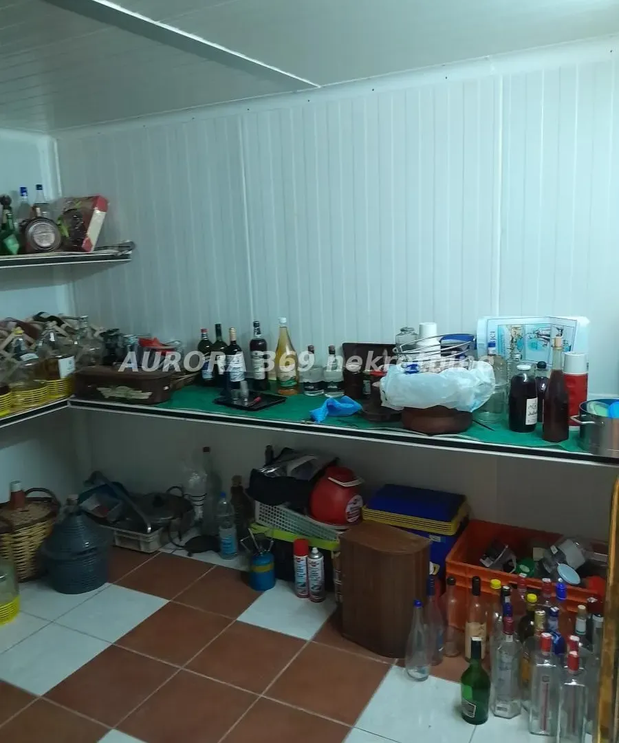 Prodaja, kuća, 144m², Veternik, Novi Sad Sve Podlokacije