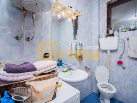 Prodaja, kuća, 300m², Donja Gorica, Podgorica - image 16