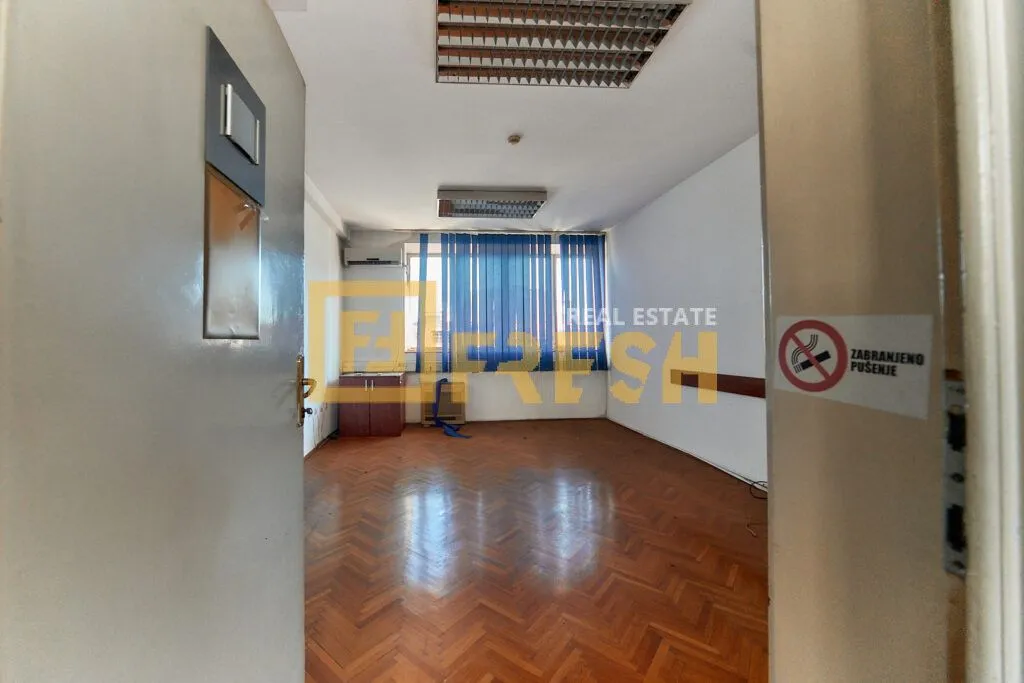 Rent, office space, 345m², Centar, Podgorica