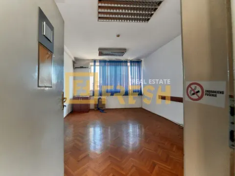 Rent, office space, 345m², Centar, Podgorica - image 25