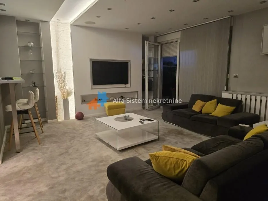 Rent, two bedroom apartment, 76m², Novi Beograd Blok 64, Novi Beograd Sve Podlokacije