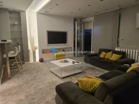 Stan in Novi Beograd Blok 64