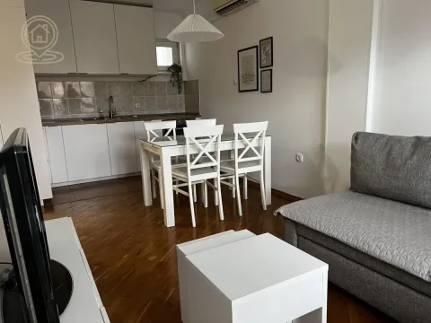 Izdavanje, dvosoban stan, 44m², Adamovićevo Naselje, Novi Sad Sve Podlokacije - image 2