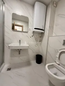 Izdavanje, jednosoban stan, 45m², New City, Podgorica - image 8