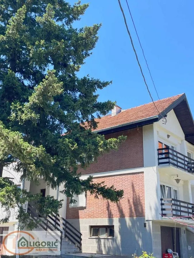 Sale, house, 453m², Sremčica, Beograd